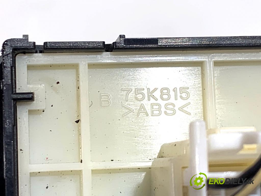 TOYOTA COROLLA E21 sedan 2019 72 kW 1.8 VVTi Hybrid (ZWE211, MZEA12) 1798 kulisa brzdy ruční brzdy 75K815L