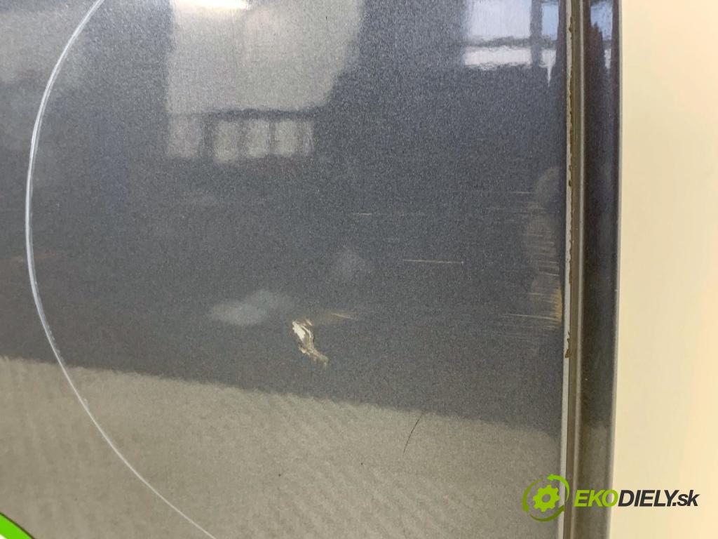 TOYOTA COROLLA E21 sedan 2019 72 kW 1.8 VVTi Hybrid (ZWE211, MZEA12) 1798 Dvere pravy zad