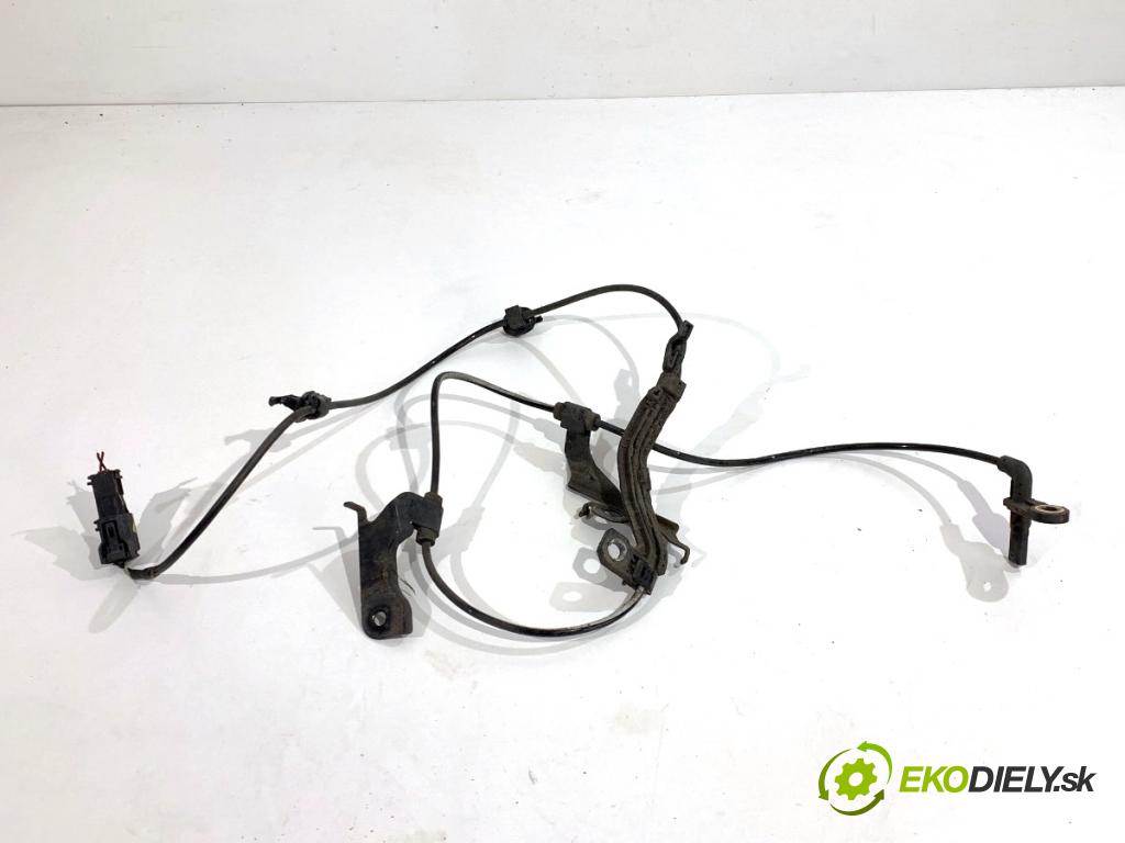 TOYOTA COROLLA E21 sedan 2019 72 kW 1.8 VVTi Hybrid (ZWE211, MZEA12) 1798 snímač ABS pravý přední část 