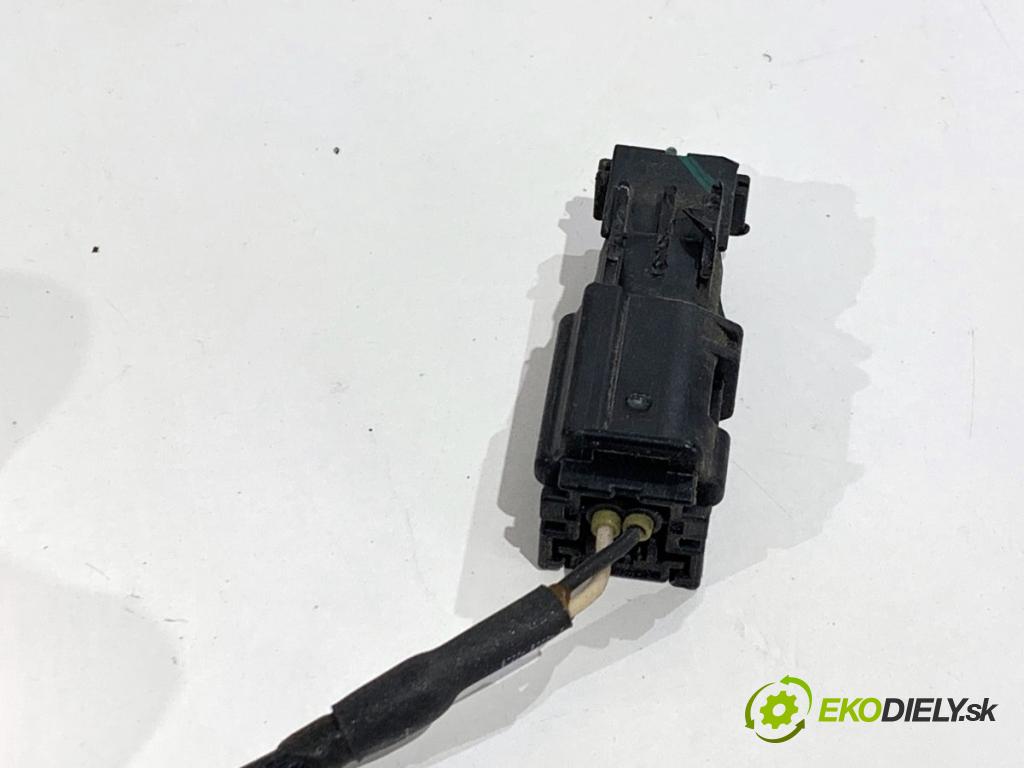 TOYOTA COROLLA E21 sedan 2019 72 kW 1.8 VVTi Hybrid (ZWE211, MZEA12) 1798 snímač ABS pravý přední část