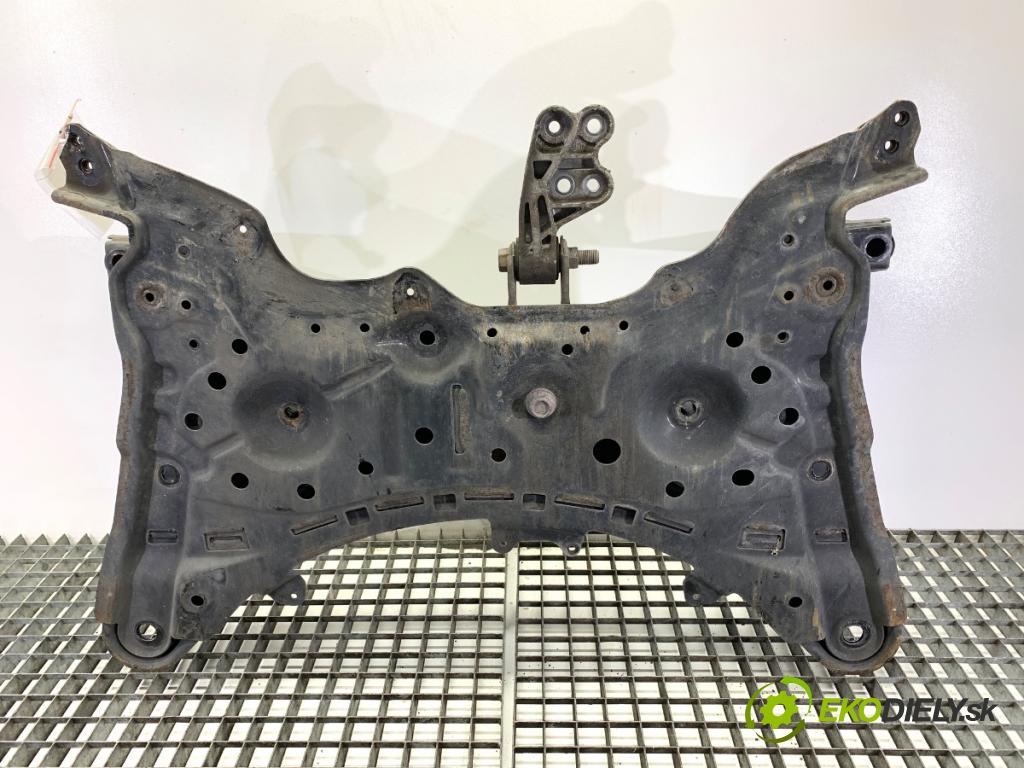 TOYOTA COROLLA E21 sedan 2019 72 kW 1.8 VVTi Hybrid (ZWE211, MZEA12) 1798 Výstuha pod Motor  (Výstuha predná)