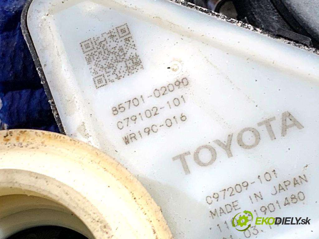 TOYOTA COROLLA E21 sedan 2019 72 kW 1.8 VVTi Hybrid (ZWE211, MZEA12) 1798 mechanismus okna levý přední část 69820-02801