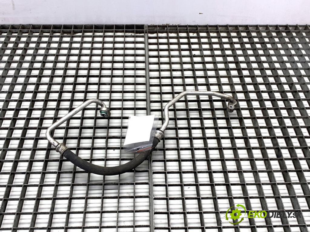 TOYOTA COROLLA E21 sedan 2019 72 kW 1.8 VVTi Hybrid (ZWE211, MZEA12) 1798 rúrka klimatizácie  (Rúrka klimatizácie)