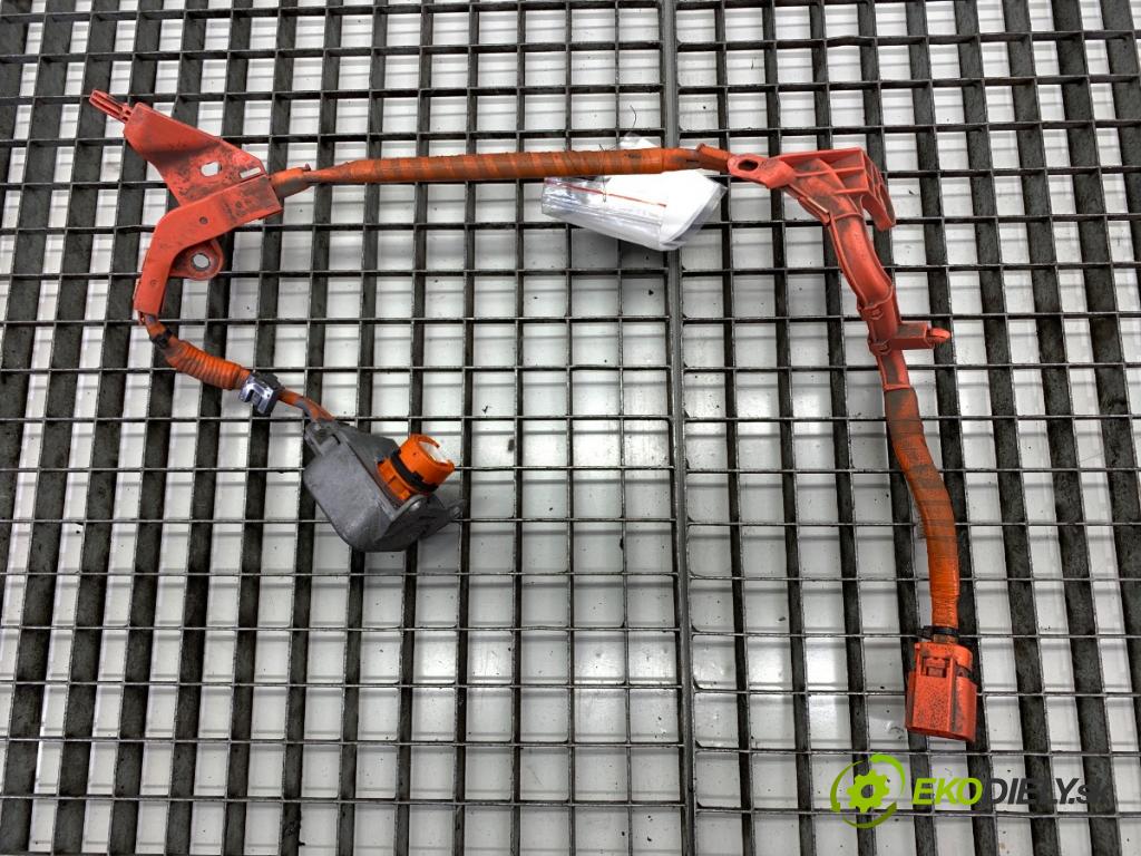 TOYOTA COROLLA E21 sedan 2019 72 kW 1.8 VVTi Hybrid (ZWE211, MZEA12) 1798 trubka vysokého NAPĚTÍ: 