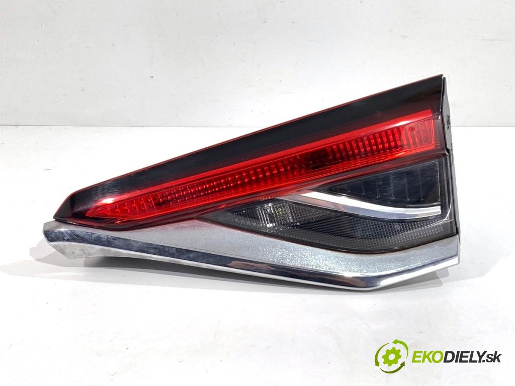 TOYOTA COROLLA E21 sedan 2019 72 kW 1.8 VVTi Hybrid (ZWE211, MZEA12) 1798 světlo zadní část pravá vnitřní 81580-02C30 (Klika dveří ostatní)