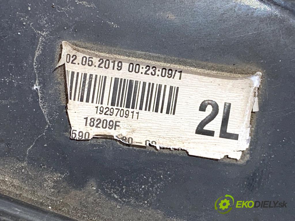 TOYOTA COROLLA E21 sedan 2019 72 kW 1.8 VVTi Hybrid (ZWE211, MZEA12) 1798 světlo zadní část levá strana vnitřní  (Klika dveří ostatní)