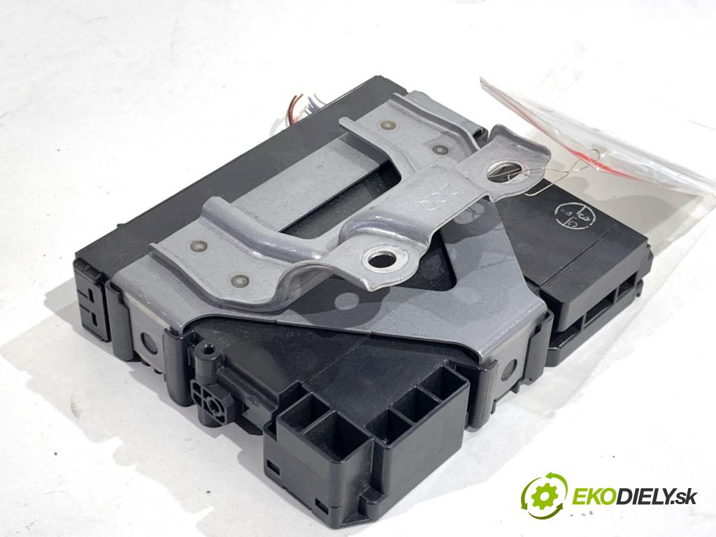 TOYOTA COROLLA E21 sedan 2019 72 kW 1.8 VVTi Hybrid (ZWE211, MZEA12) 1798 Modul telefónu 86740-12040 (Riadiaca jednotka ostatné)