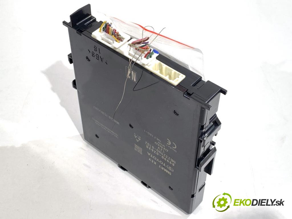 TOYOTA COROLLA E21 sedan 2019 72 kW 1.8 VVTi Hybrid (ZWE211, MZEA12) 1798 modul SMART 89990-02620