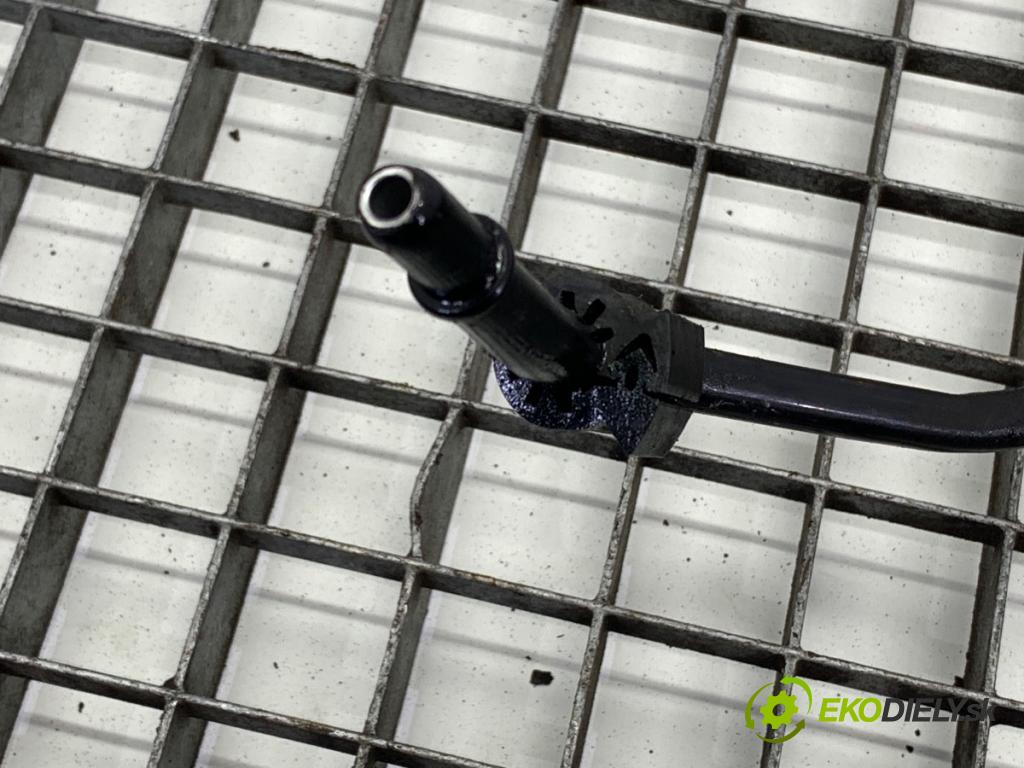 VOLVO V70 III Kombi 2008 147 kW 2.5 T 2521 hadice servočerpadlo 31280284 (Trubka servo čerpadla)