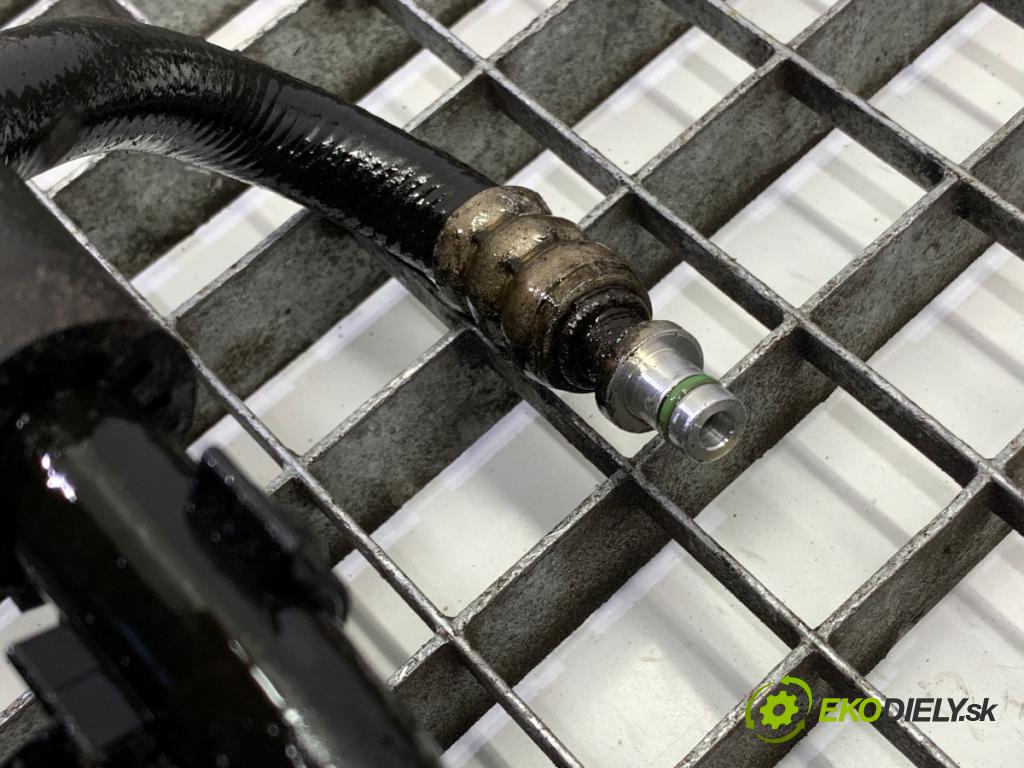 VOLVO V70 III Kombi 2008 147 kW 2.5 T 2521 hadice servočerpadlo 31280284 (Trubka servo čerpadla)