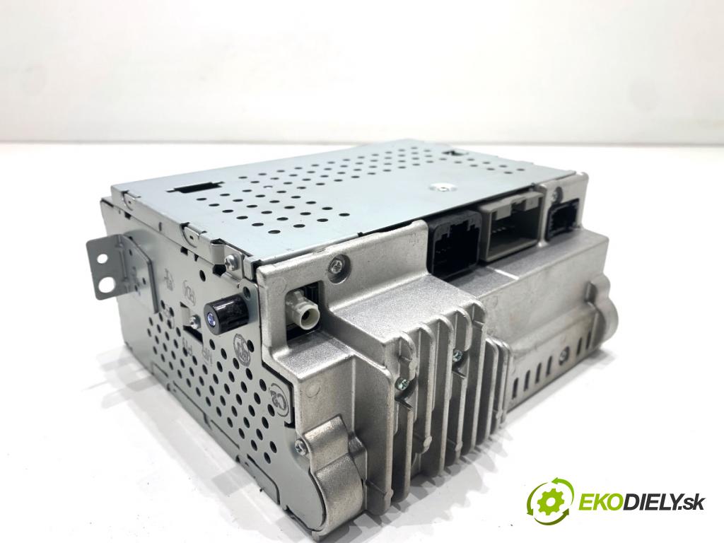 VOLVO V70 III Kombi 2008 147 kW 2.5 T 2521 RADIO 31260540AA (Audio zariadenie)