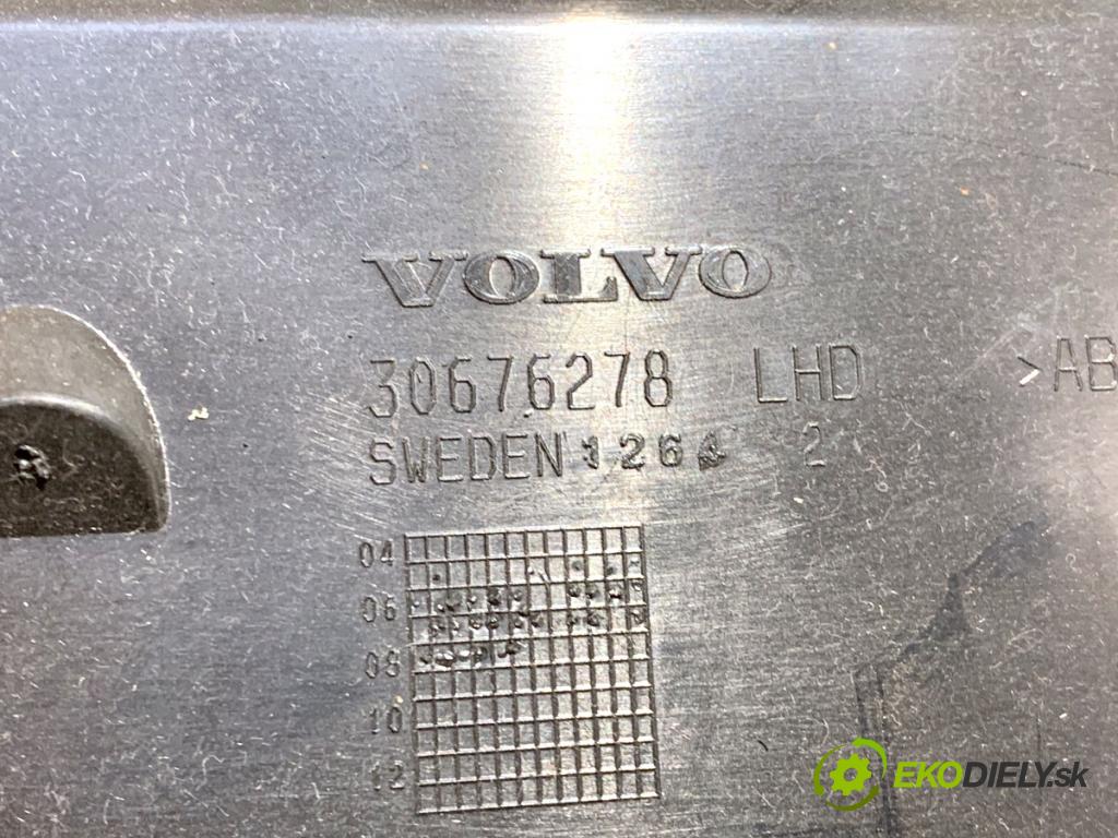 VOLVO V70 III Kombi 2008 147 kW 2.5 T 2521 přihrádka kastlík spolujezdce 30676278 39891975 (Přihrádka (kastlík))