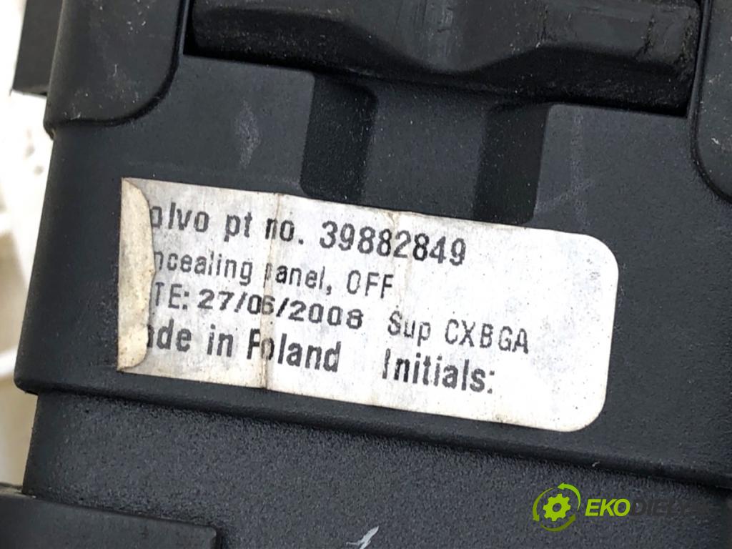 VOLVO V70 III Kombi 2008 147 kW 2.5 T 2521 Roleta kufra 39882849