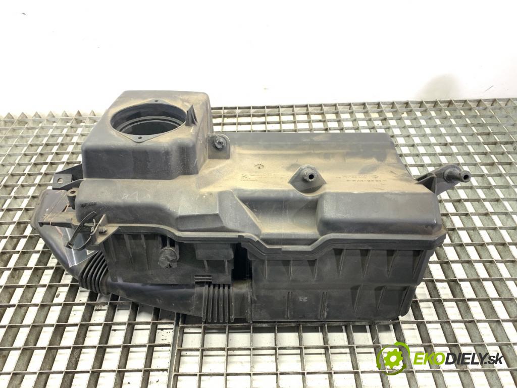 VOLVO V70 III Kombi 2008 147 kW 2.5 T 2521 Obal filtra vzduchu 30677718 (Obal vzduchového filtra)