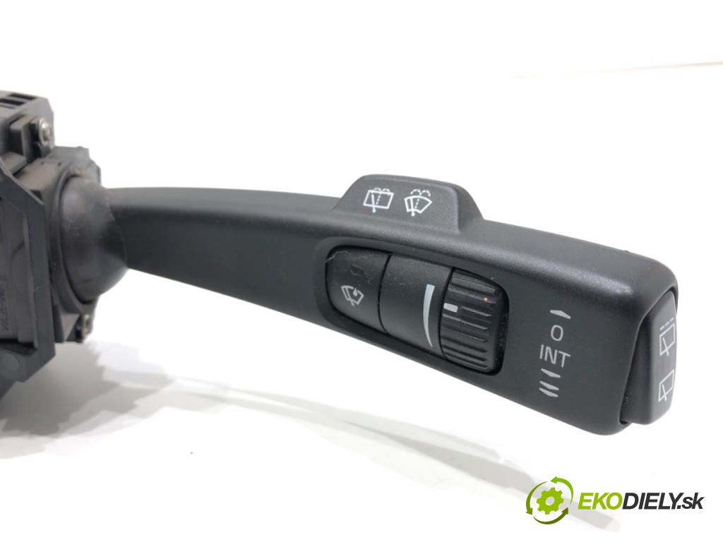 VOLVO V70 III Kombi 2008 147 kW 2.5 T 2521 Prepínač kombinovaný 31275353 (Prepínacie páčky pod volantom)