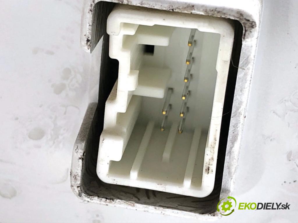 VOLVO V70 III Kombi 2008 147 kW 2.5 T 2521 Prístrojovka 30786622AB (Prístrojová doska)