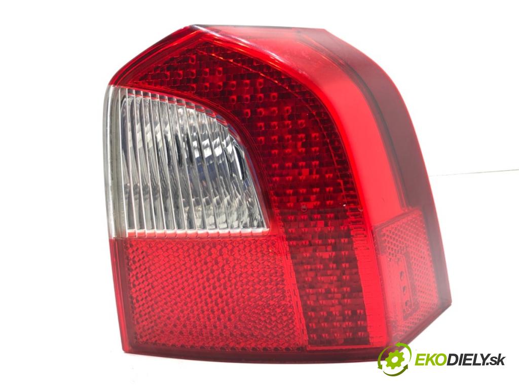 VOLVO V70 III Kombi 2008 147 kW 2.5 T 2521 Svetlo pravy zad 30698984