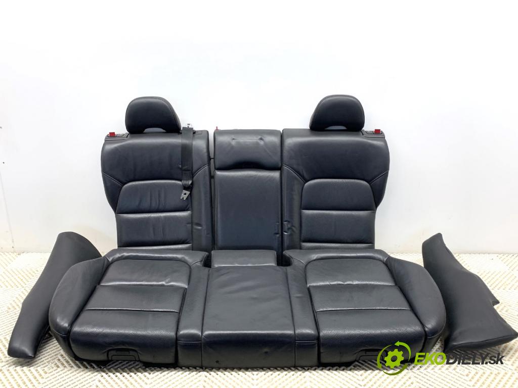 VOLVO V70 III Kombi 2008 147 kW 2.5 T 2521 sedadlo druhý VLÁDA: 