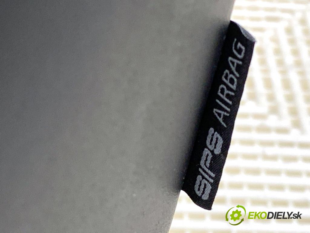 VOLVO V70 III Kombi 2008 147 kW 2.5 T 2521 sedadlo levý přední část