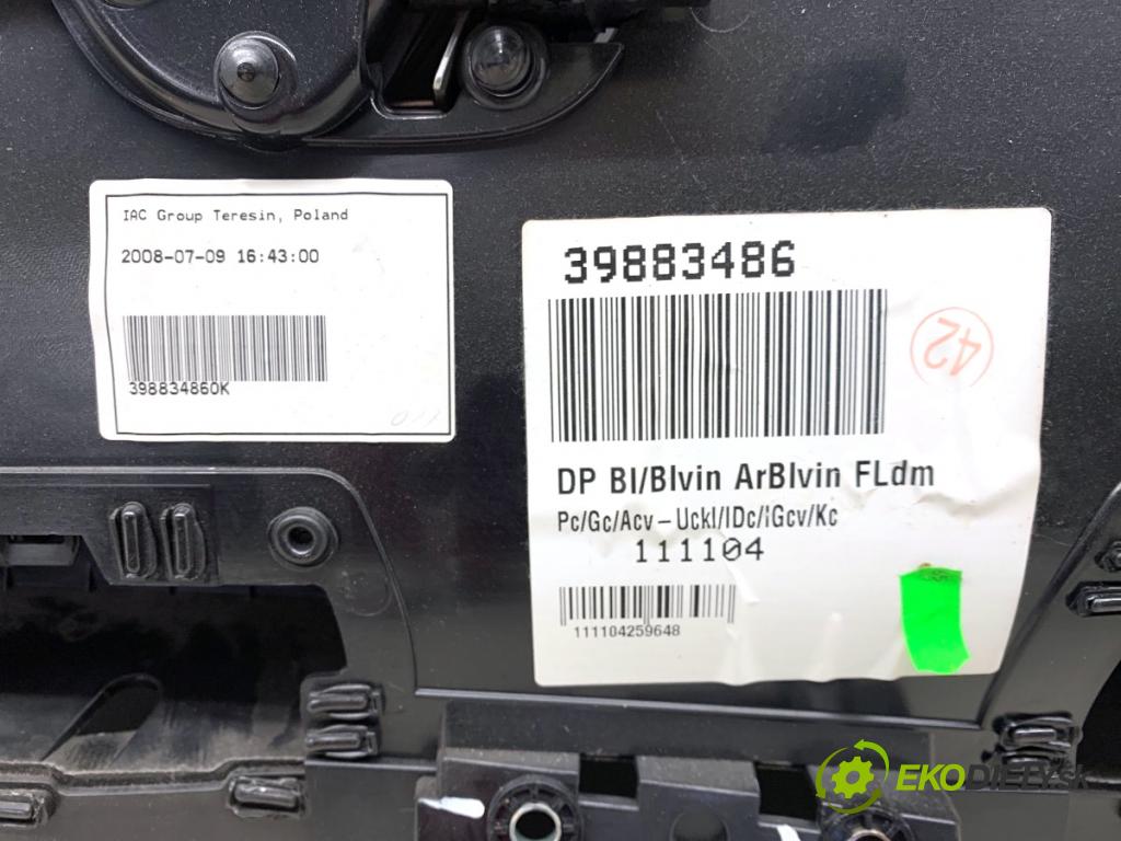 VOLVO V70 III Kombi 2008 147 kW 2.5 T 2521 čalúnenie Dvere ľavy predný 30649483