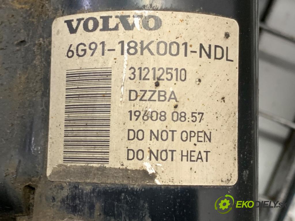 VOLVO V70 III Kombi 2008 147 kW 2.5 T 2521 tlumič levý přední část ZE 31212510