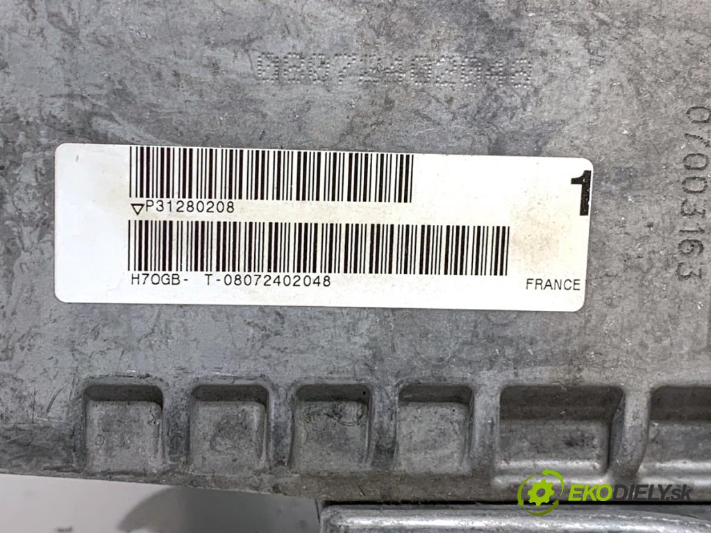 VOLVO V70 III Kombi 2008 147 kW 2.5 T 2521 tyč tyče řídící P31280208