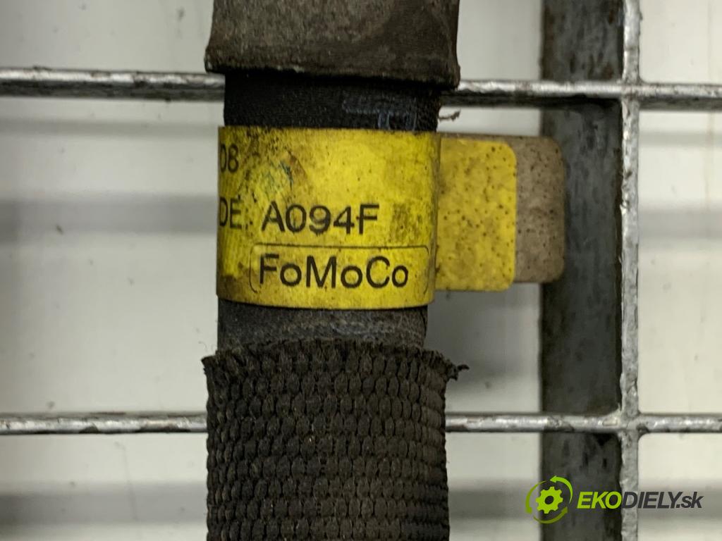 VOLVO V70 III Kombi 2008 147 kW 2.5 T 2521 hadica servočerpadlo 31202408 (Rúrka servočerpadla)