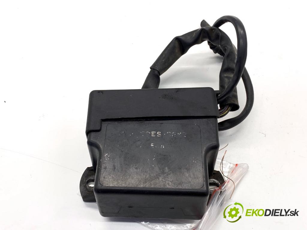 MERCEDES-BENZ W201 sedan 1991 55 kW D 2.0 (201.122) 1997 relé sviečok žhavenia  (Relé)