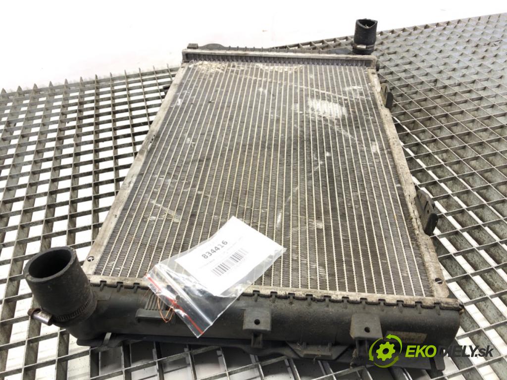 MERCEDES-BENZ W201 sedan 1991 55 kW D 2.0 (201.122) 1997 chladič vody  (Vodní chladič)