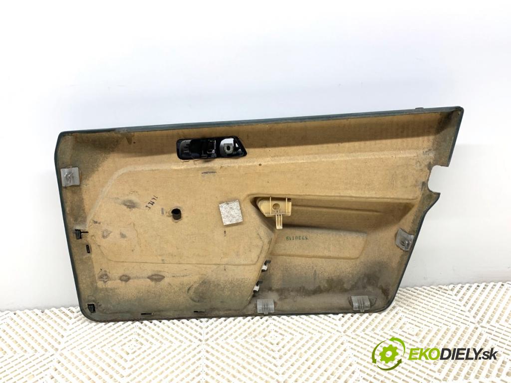 MERCEDES-BENZ W201 sedan 1991 55 kW D 2.0 (201.122) 1997 čalúnenie Dvere ľavy predný