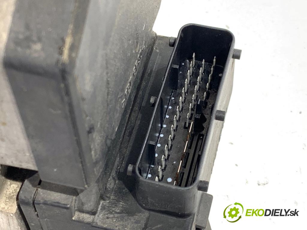 MERCEDES-BENZ W638 Autobus 1999 60 kW 108 CDI 2.2 (638.194) 2148 Pumpa ABS A0004461089 (Pumpa ABS)