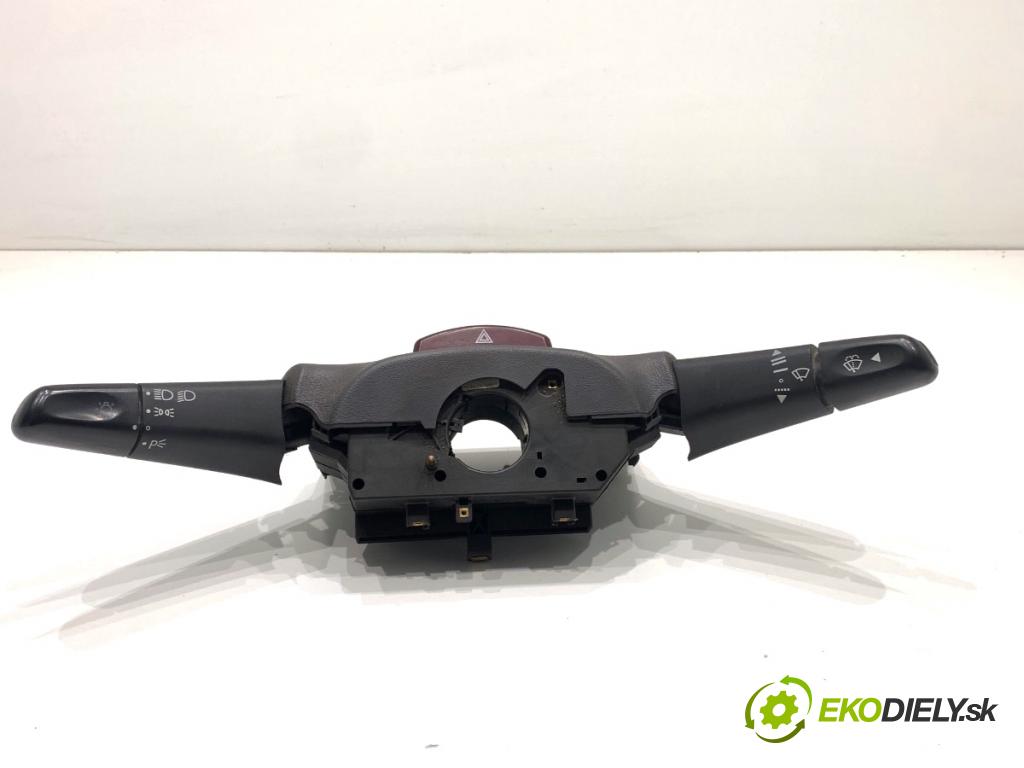 MERCEDES-BENZ W638 Autobus 1999 60 kW 108 CDI 2.2 (638.194) 2148 Prepínač kombinovaný  (Prepínacie páčky pod volantom)