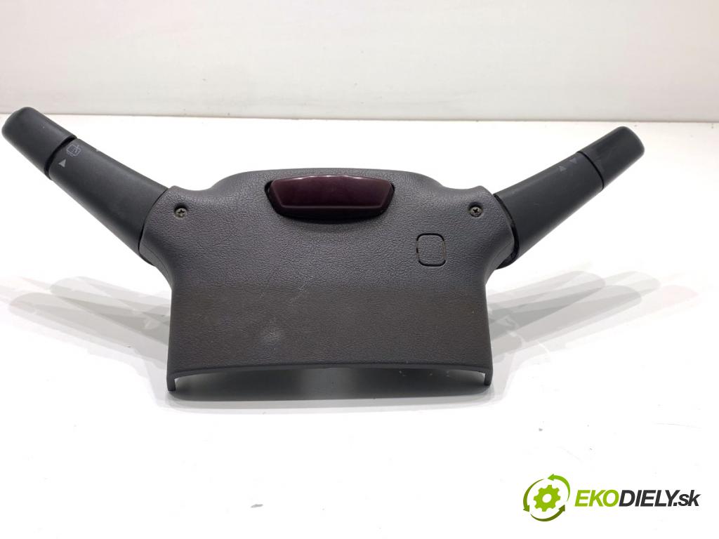 MERCEDES-BENZ W638 Autobus 1999 60 kW 108 CDI 2.2 (638.194) 2148 Prepínač kombinovaný  (Prepínacie páčky pod volantom)