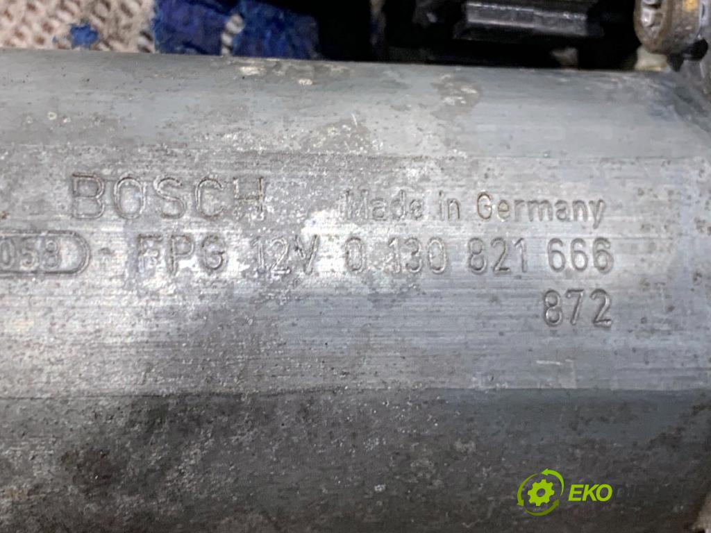MERCEDES-BENZ W638 Autobus 1999 60 kW 108 CDI 2.2 (638.194) 2148 mechanismus okna pravý přední část