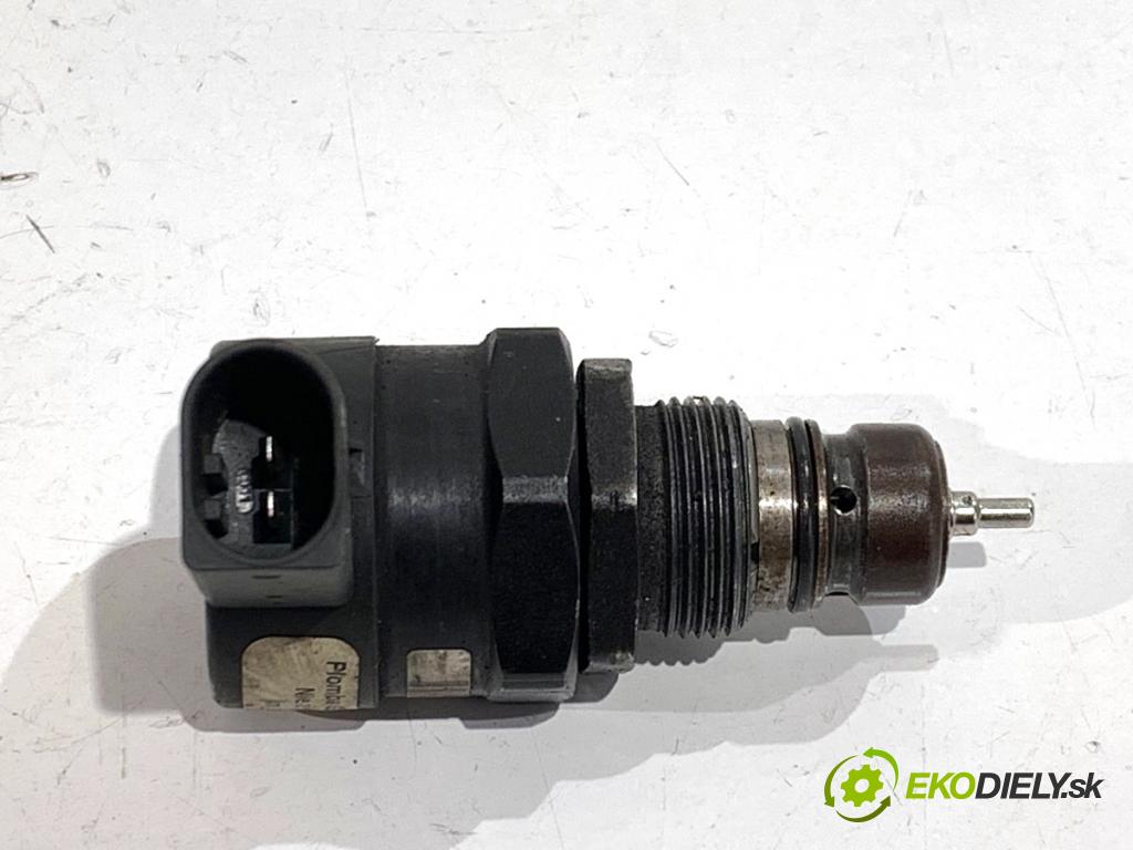 MERCEDES-BENZ CL203 coupe 2004 105 kW C 220 CDI (203.706) 2148 Regulátor tlaku paliva A6110780449 (Palivový systém ostatné)