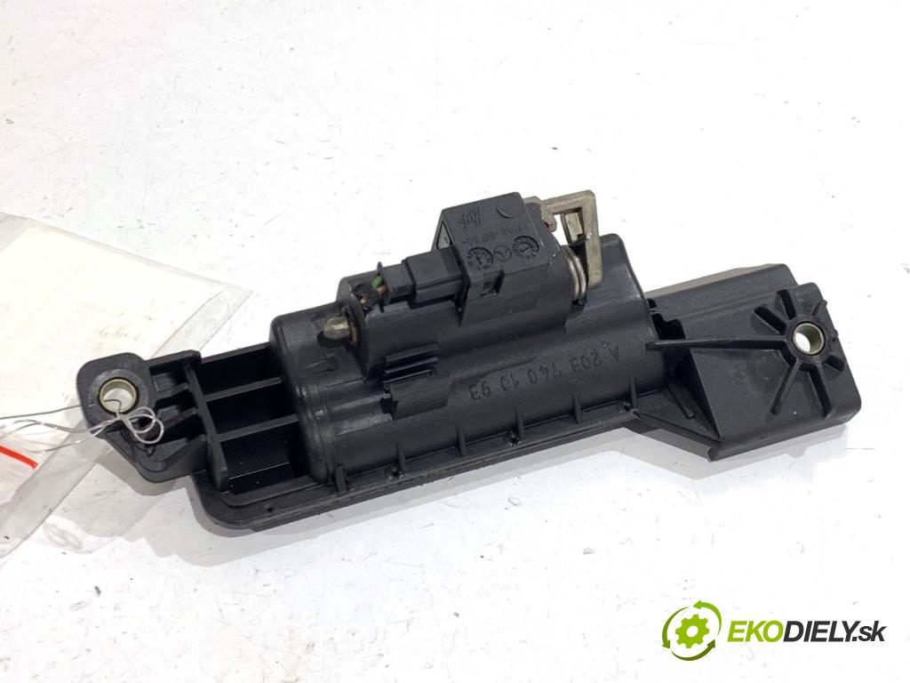 MERCEDES-BENZ CL203 coupe 2004 105 kW C 220 CDI (203.706) 2148 klika dveří zadní část A2037401093