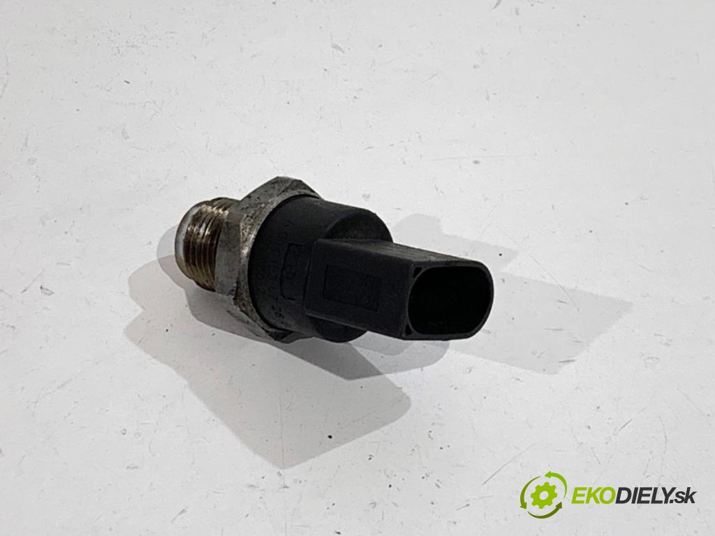 MERCEDES-BENZ CL203 coupe 2004 105 kW C 220 CDI (203.706) 2148 Snímač tlaku paliva 0281002504 (Snímač)