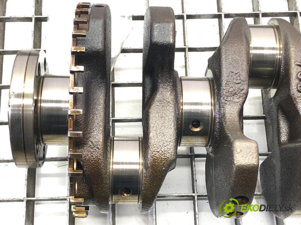 MITSUBISHI OUTLANDER III SUV 2017 110 kW 2.0 4WD (GF7W) 1998 Kardaň, hriadeľ KLIKA: 4J11 (Blok motora ostatné)