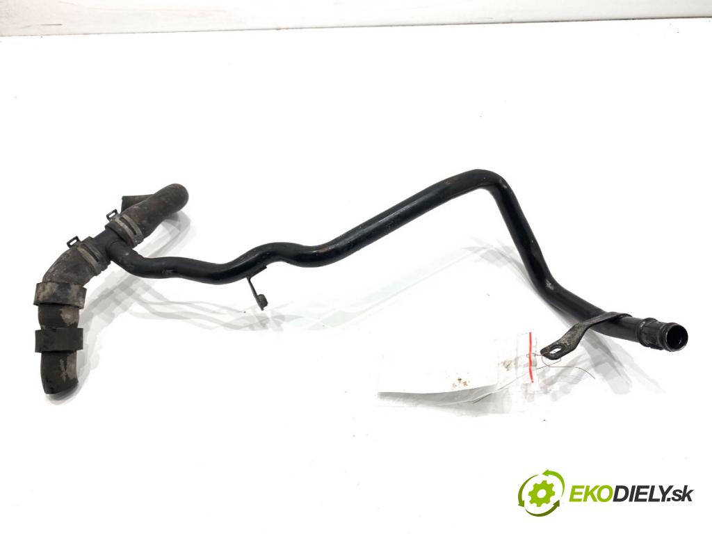 AUDI A3 8V liftback 2014 81 kW 1.6 TDI 1598 Rúra vody 