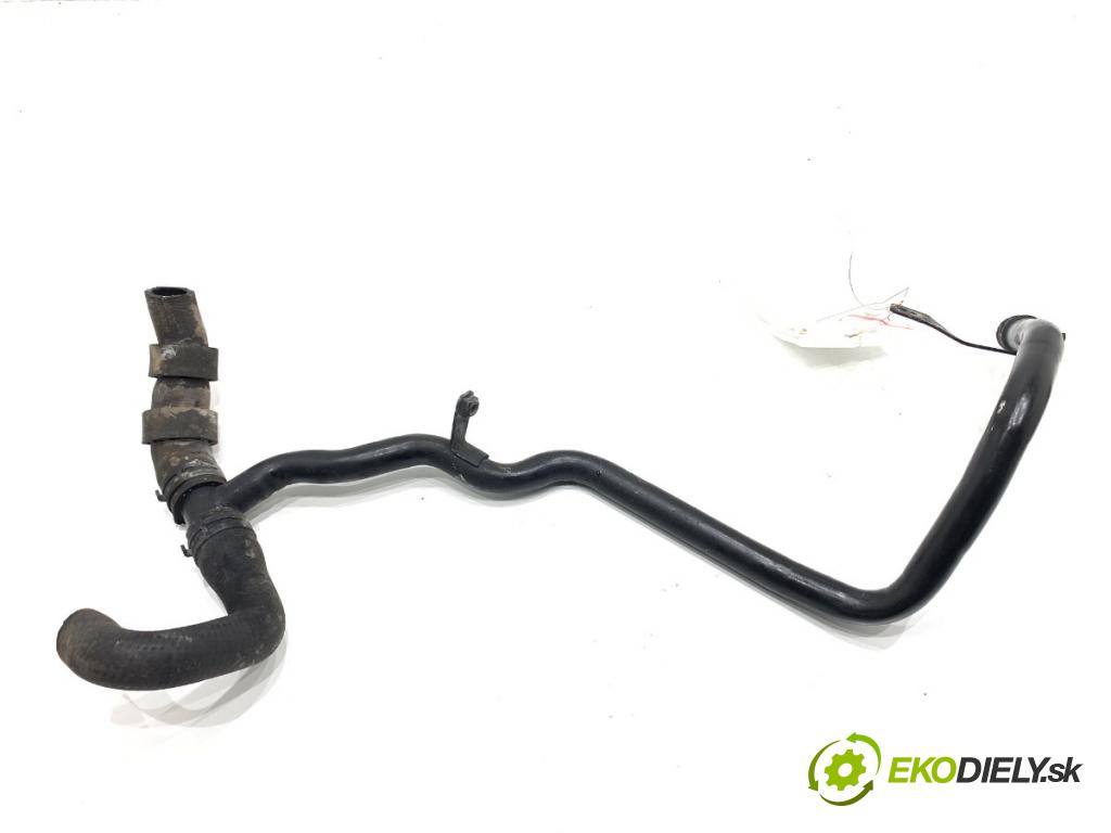 AUDI A3 8V liftback 2014 81 kW 1.6 TDI 1598 Rúra vody