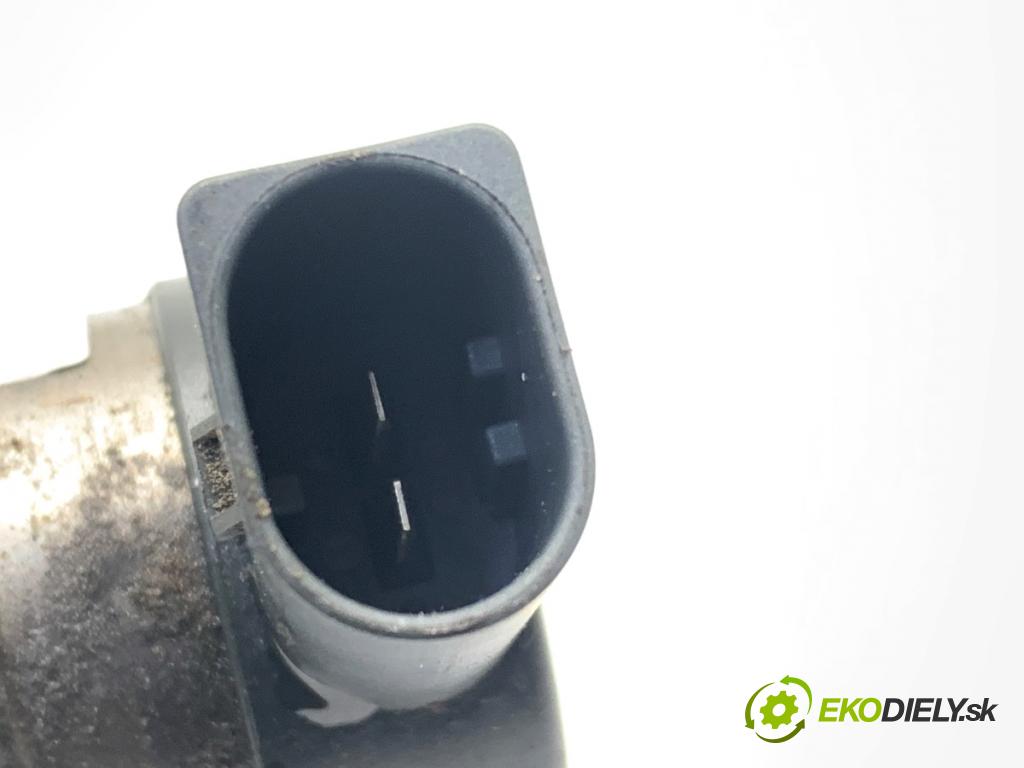 AUDI A3 8V liftback 2014 81 kW 1.6 TDI 1598 Regulátor tlaku paliva 057130764AB (Palivový systém ostatné)