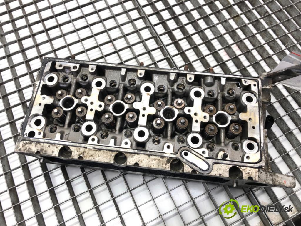 AUDI A3 8V liftback 2014 81 kW 1.6 TDI 1598 Hlava valcov 04L103373E (Hlava valcov)