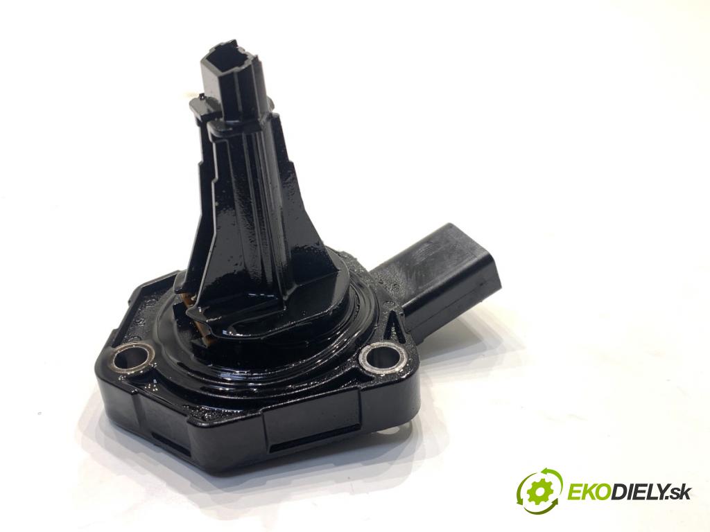 AUDI A3 8V liftback 2014 81 kW 1.6 TDI 1598 Snímač hladiny oleja 03C907660G (Snímač)