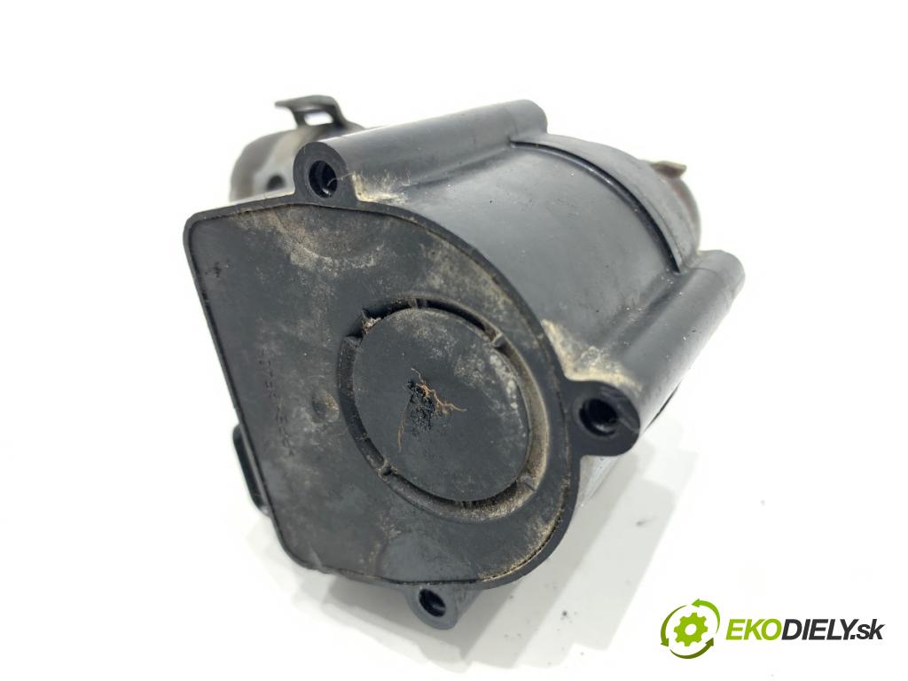 AUDI A3 8V liftback 2014 81 kW 1.6 TDI 1598 DALŠÍ: pumpa vody 5Q0965561B (Vodní pumpa)