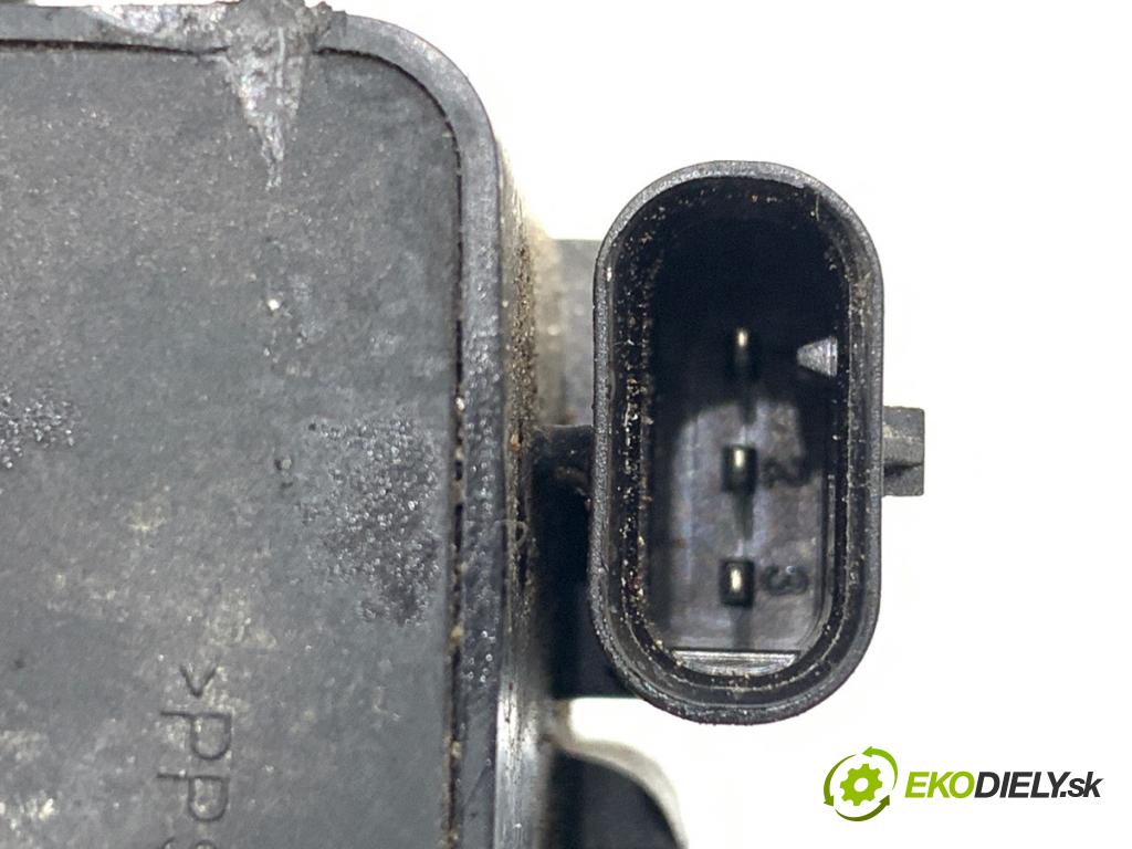 AUDI A3 8V liftback 2014 81 kW 1.6 TDI 1598 DALŠÍ: pumpa vody 5Q0965561B (Vodní pumpa)