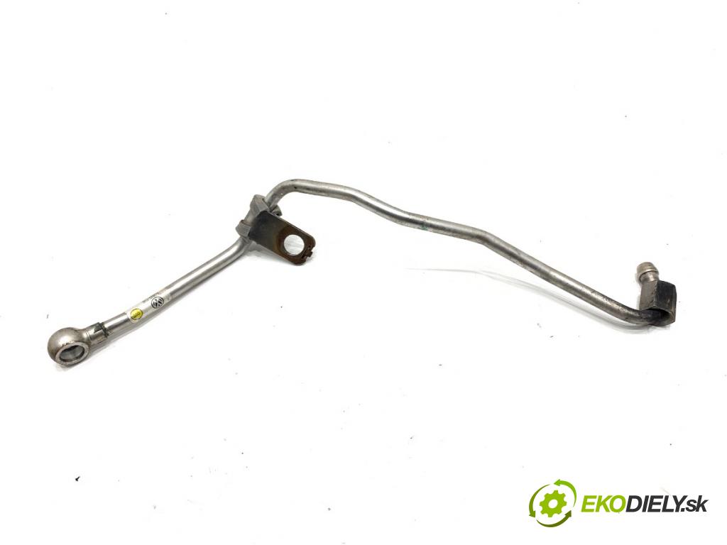 AUDI A3 8V liftback 2014 81 kW 1.6 TDI 1598 rúrka turba 04L145771J (Hadica turbodúchadla)