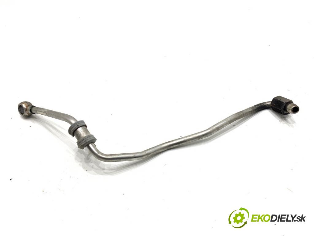 AUDI A3 8V liftback 2014 81 kW 1.6 TDI 1598 rúrka turba 04L145771J (Hadica turbodúchadla)