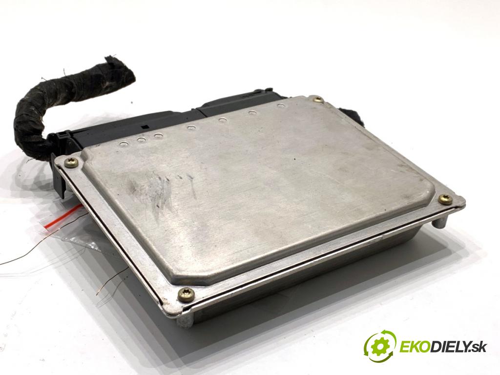 AUDI A4 B6 sedan 2001 96 kW 2.0 1984 řídící jednotka motora 0261206039 (Řídicí jednotka)