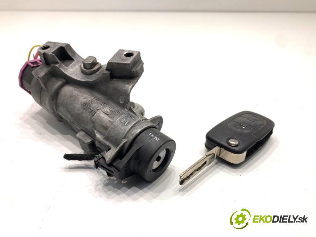 AUDI A4 B6 sedan 2001 96 kW 2.0 1984 spinačka 4B0905851B (Spínacia skrinka)