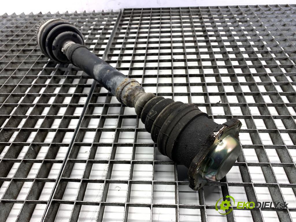 AUDI A4 B6 sedan 2001 96 kW 2.0 1984 Poloos pravy predný